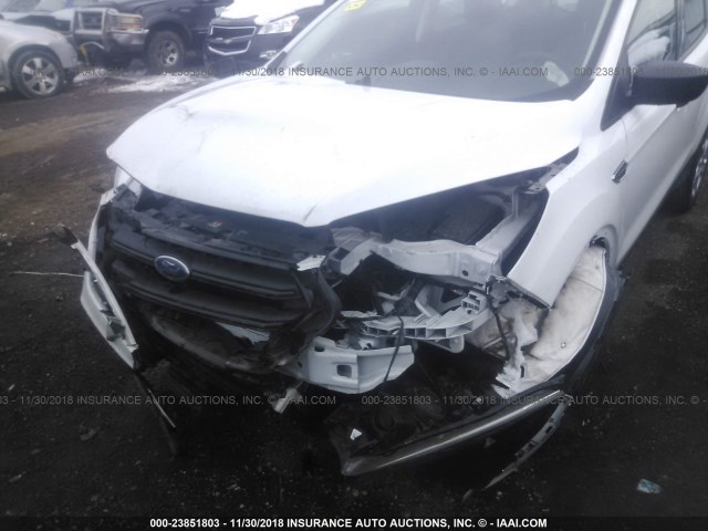 1FMCU0F78HUB21722 - 2017 FORD ESCAPE S WHITE photo 6