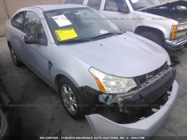 1FAHP33N88W150346 - 2008 FORD FOCUS SE/SEL/SES SILVER photo 1