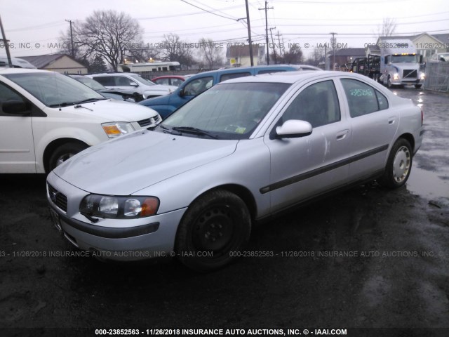 YV1RS53D332237436 - 2003 VOLVO S60 T5 SILVER photo 2