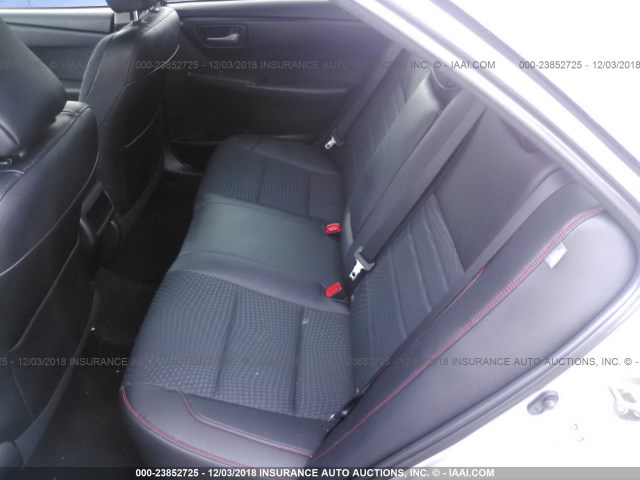 4T1BF1FK2FU947558 - 2015 TOYOTA CAMRY LE/XLE/SE/XSE SILVER photo 8