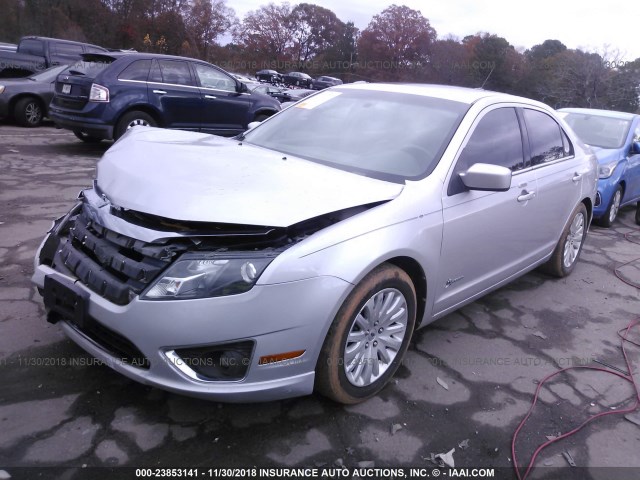 3FADP0L3XAR268838 - 2010 FORD FUSION HYBRID SILVER photo 2