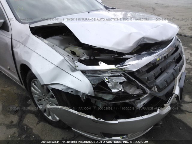 3FADP0L3XAR268838 - 2010 FORD FUSION HYBRID SILVER photo 6