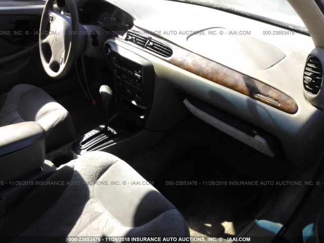 1G1NE52J216171673 - 2001 CHEVROLET MALIBU LS 银色 照片 5