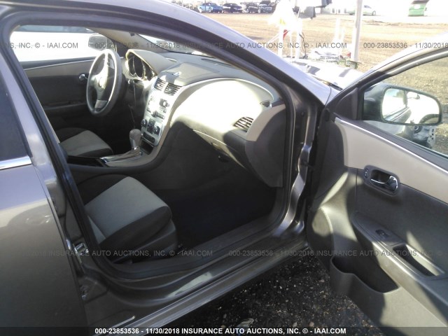 1G1ZB5E1XBF267347 - 2011 CHEVROLET MALIBU LS 金色 照片 5