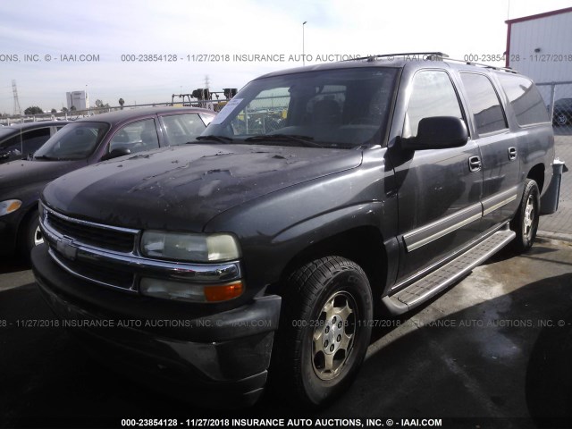 1GNEC16Z45J133751 - 2005 CHEVROLET SUBURBAN C1500 GRAY photo 2