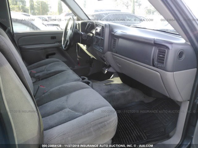 1GNEC16Z45J133751 - 2005 CHEVROLET SUBURBAN C1500 GRAY photo 5