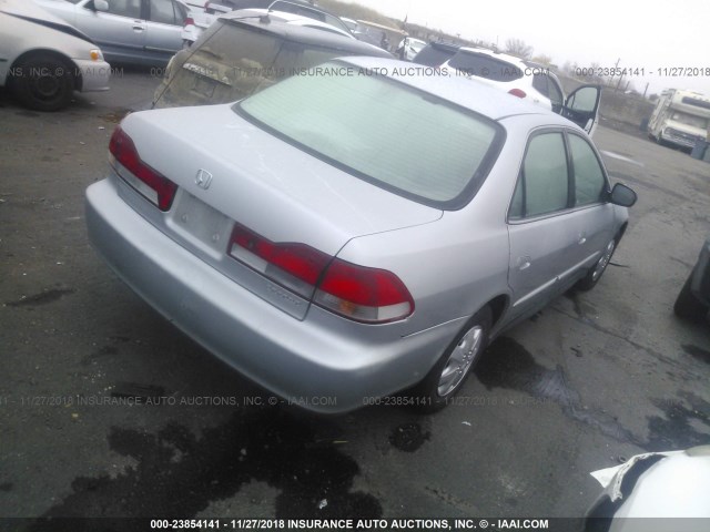 1HGCF86672A111648 - 2002 HONDA ACCORD VALUE SILVER photo 4