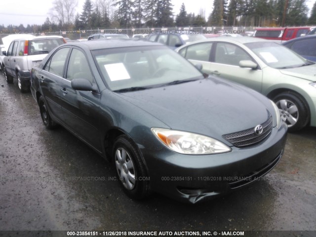 JTDBE32K920137953 - 2002 TOYOTA CAMRY LE/XLE/SE GREEN photo 1