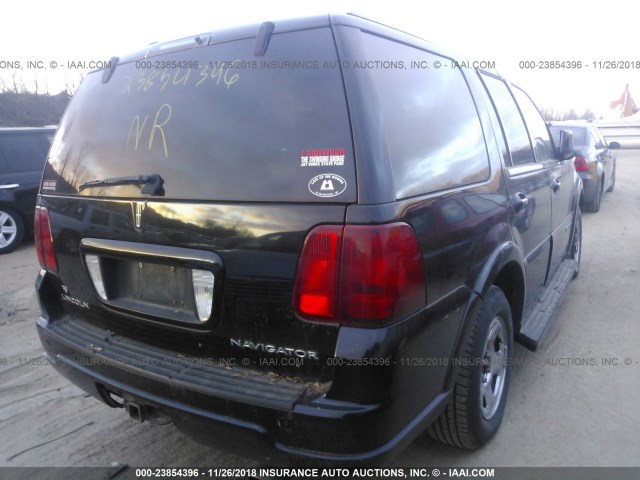 5LMFU28545LJ19825 - 2005 LINCOLN NAVIGATOR Қара фото 4