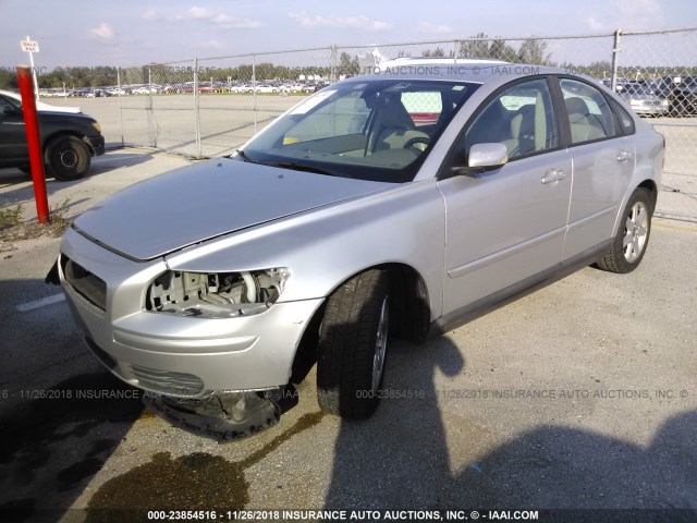 YV1MS382362194713 - 2006 VOLVO S40 2.4I SILVER photo 2