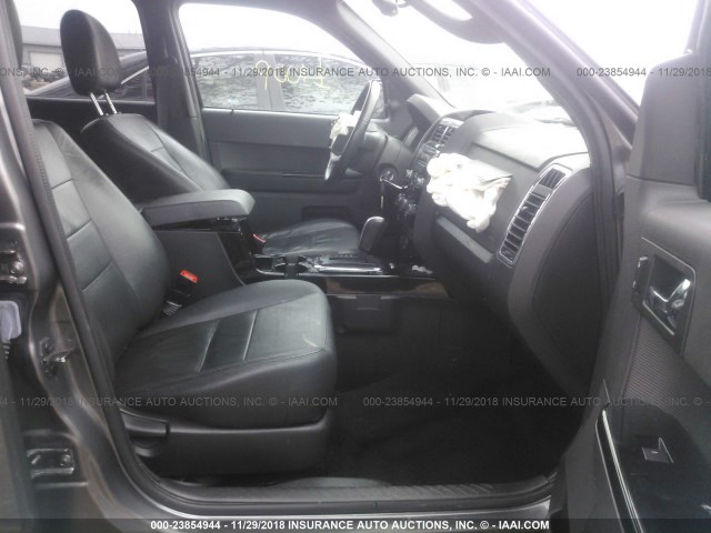 1FMCU9E73CKC42037 - 2012 FORD ESCAPE LIMITED GRAY photo 5