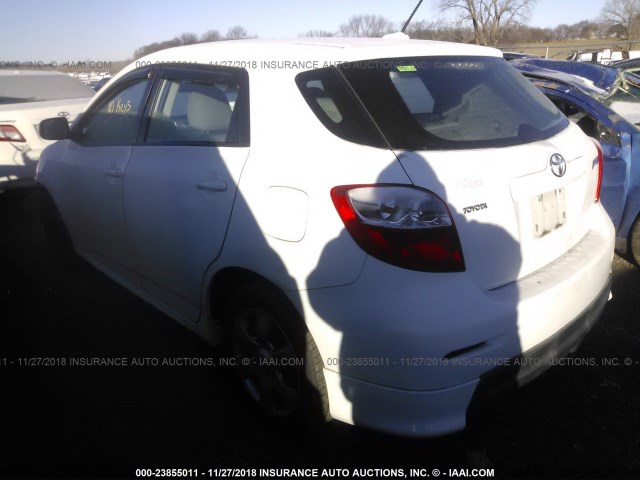 2T1KU4EEXAC529780 - 2010 TOYOTA COROLLA MATRIX  WHITE photo 3