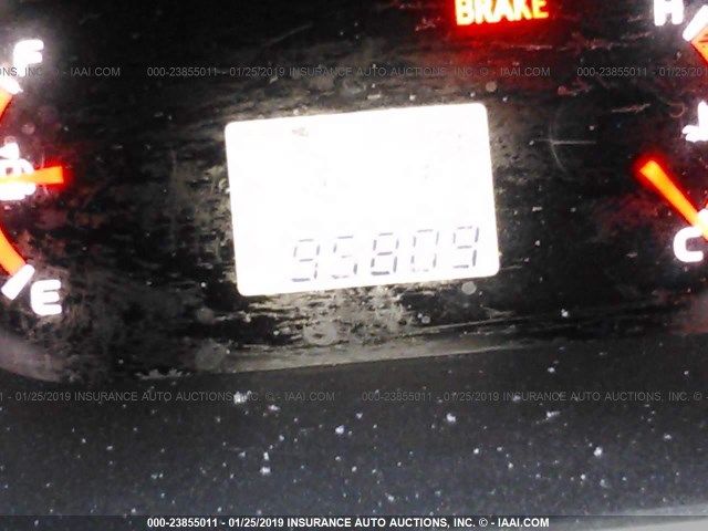 2T1KU4EEXAC529780 - 2010 TOYOTA COROLLA MATRIX  WHITE photo 7