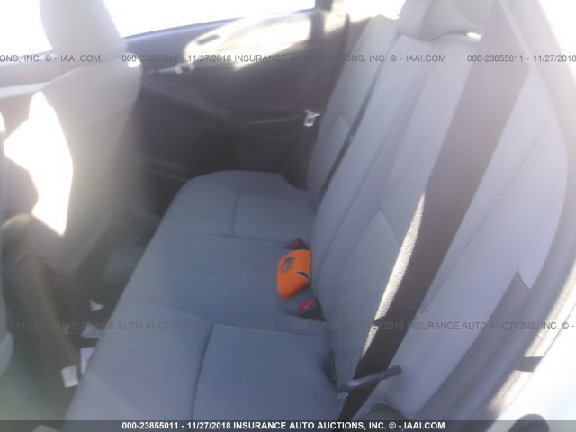 2T1KU4EEXAC529780 - 2010 TOYOTA COROLLA MATRIX  WHITE photo 8