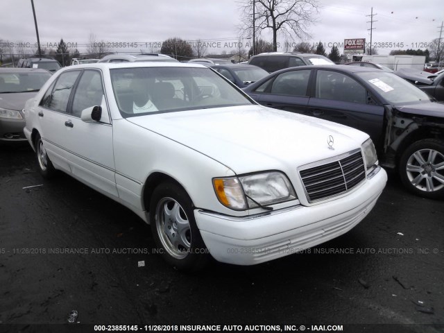 WDBGA33G3XA405231 - 1999 MERCEDES-BENZ S 320 WHITE photo 1