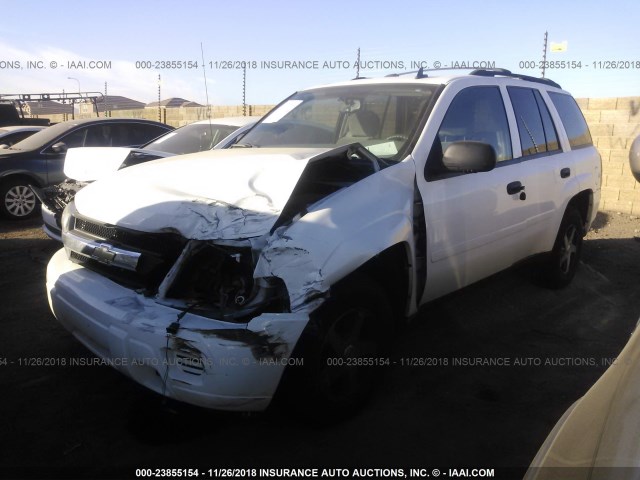 1GNDT13S362231586 - 2006 CHEVROLET TRAILBLAZER LS/LT WHITE photo 2