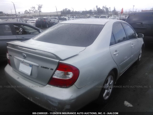 4T1BE32K94U938678 - 2004 TOYOTA CAMRY LE/XLE/SE SILVER photo 4