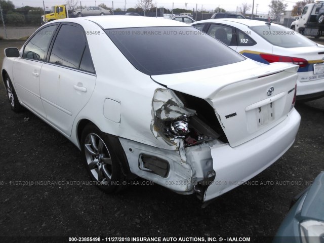 4T1BE32K35U537242 - 2005 TOYOTA CAMRY LE/XLE/SE WHITE photo 3