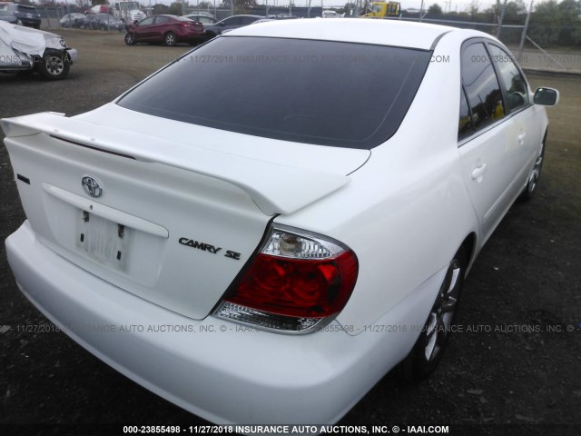 4T1BE32K35U537242 - 2005 TOYOTA CAMRY LE/XLE/SE WHITE photo 4