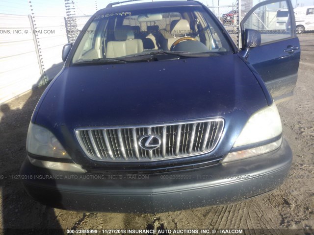 JTJGF10U610092378 - 2001 LEXUS RX 300 BLUE photo 6