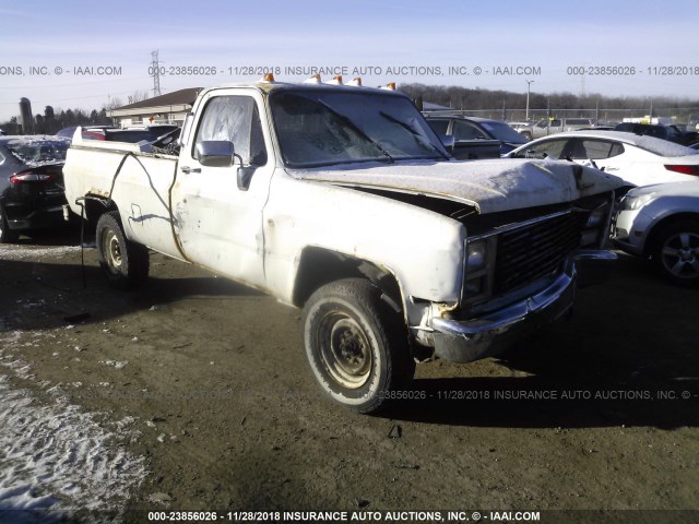 1GCGK24M5FJ153512 - 1985 CHEVROLET K20 WHITE photo 1