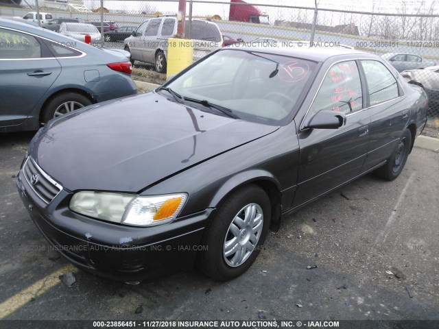 JT2BG22K3Y0401271 - 2000 TOYOTA CAMRY CE/LE/XLE GRAY photo 2