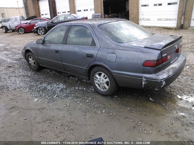 4T1BG22K9VU100298 - 1997 TOYOTA CAMRY CE/LE/XLE GRAY photo 3