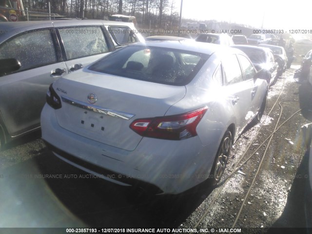 1N4AL3AP3GN370967 - 2016 NISSAN ALTIMA 2.5/S/SV/SL/SR WHITE photo 4