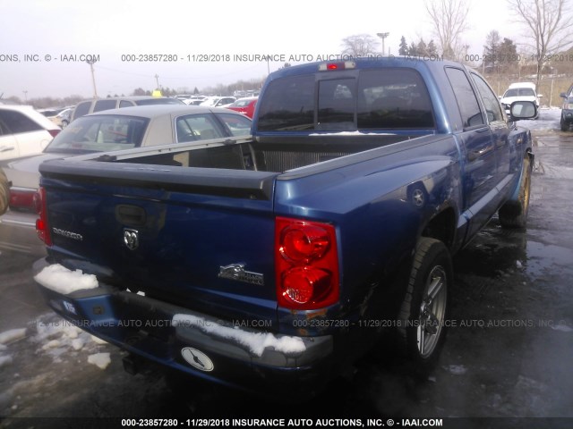 1D7HE38K98S638877 - 2008 DODGE DAKOTA SXT BLUE photo 4