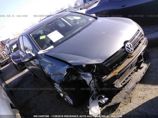 WVWNM7AJ8CW321120 - 2012 VOLKSWAGEN GOLF GRAY photo 1