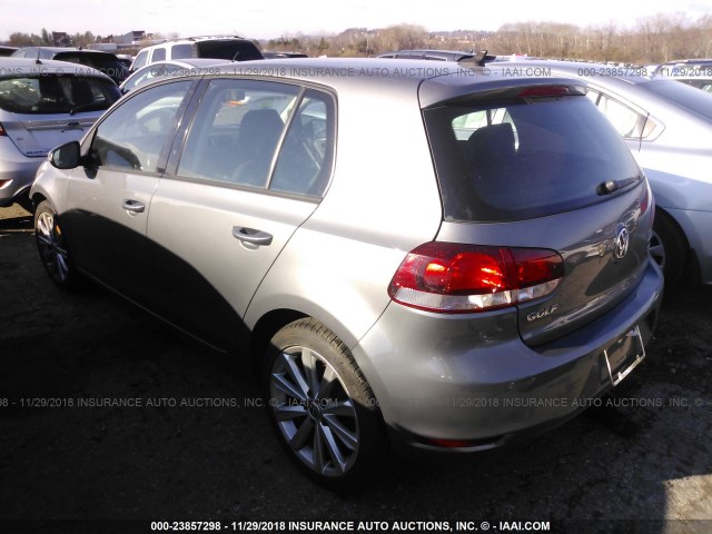 WVWNM7AJ8CW321120 - 2012 VOLKSWAGEN GOLF GRAY photo 3