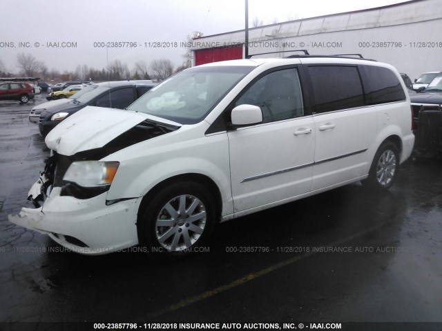 2C4RC1BG7DR711348 - 2013 CHRYSLER TOWN & COUNTRY TOURING WHITE photo 2