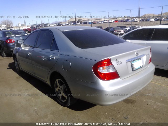 4T1BE32K74U888976 - 2004 TOYOTA CAMRY LE/XLE/SE SILVER photo 3