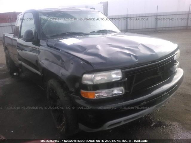 2GCEC19V321178851 - 2002 CHEVROLET SILVERADO C1500 BLACK photo 1