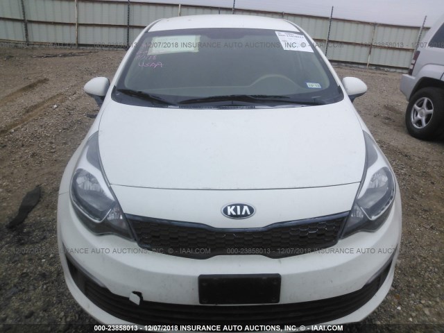 KNADM4A32H6015854 - 2017 KIA RIO LX WHITE photo 6