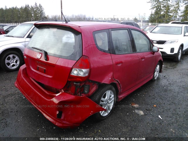 JHMGD38628S056338 - 2008 HONDA FIT SPORT RED photo 4