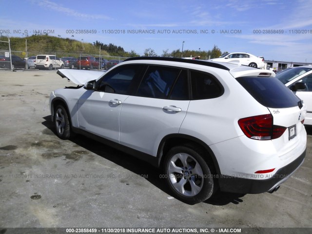 WBAVM1C59FV319154 - 2015 BMW X1 SDRIVE28I WHITE photo 3