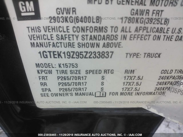 1GTEK19Z95Z233837 - 2005 GMC NEW SIERRA K1500 BLACK photo 9