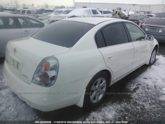 1N4AL11D43C202111 - 2003 NISSAN ALTIMA S/SL WHITE photo 4