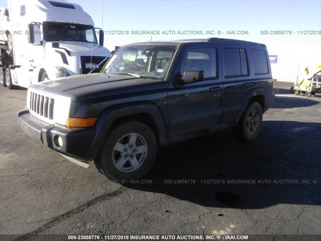 1J8HG48K28C124592 - 2008 JEEP COMMANDER SPORT GRAY photo 2