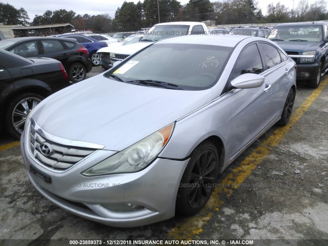 5NPEC4AC3BH286591 - 2011 HYUNDAI SONATA SE/LIMITED SILVER photo 2