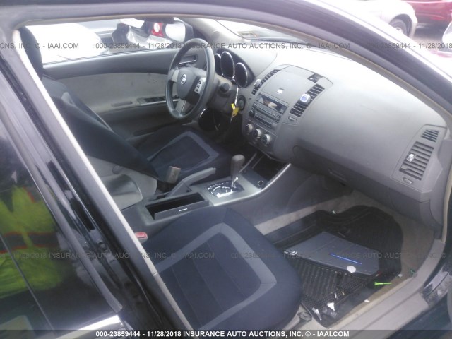 1N4AL11E55C312810 - 2005 NISSAN ALTIMA S/SL BLACK photo 5