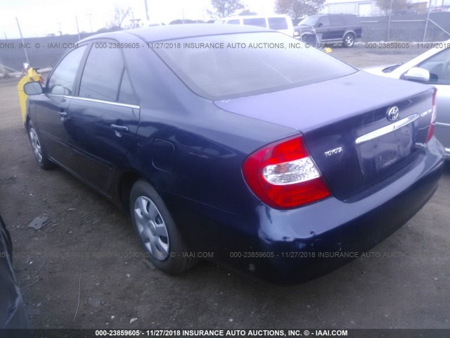 4T1BE32K82U541850 - 2002 TOYOTA CAMRY LE/XLE/SE BLUE photo 3