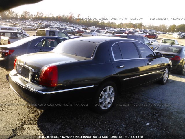 2LNBL8EV4AX616589 - 2010 LINCOLN TOWN CAR BLACK photo 4