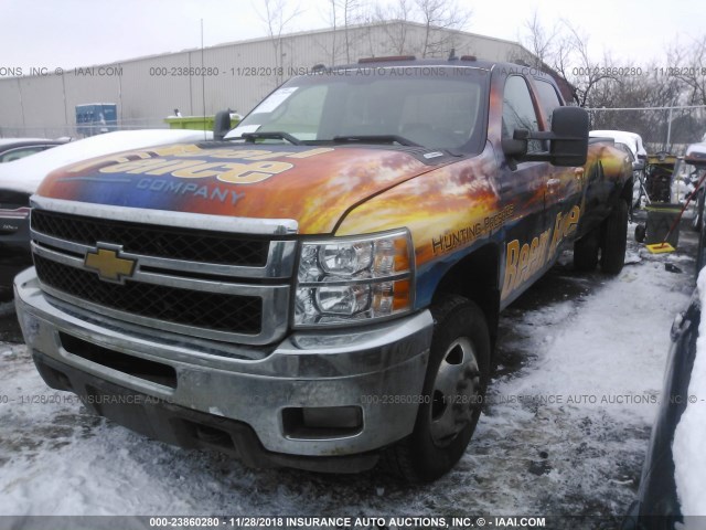 1GC4K1C86CF238083 - 2012 CHEVROLET SILVERADO K3500 LTZ WHITE photo 2