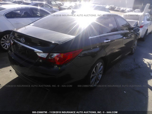 5NPEC4ACXEH893639 - 2014 HYUNDAI SONATA SE/LIMITED BLACK photo 4