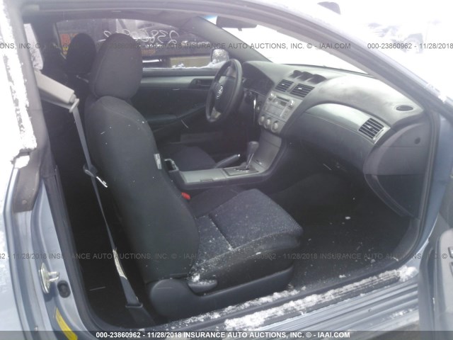 4T1CE30P97U755305 - 2007 TOYOTA CAMRY SOLARA SE/SLE BLUE photo 5