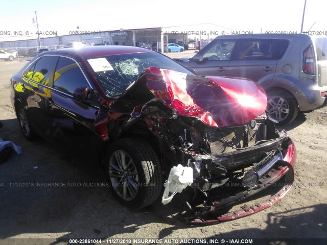 4T1BF1FKXFU924819 - 2015 TOYOTA CAMRY LE/XLE/SE/XSE RED photo 1