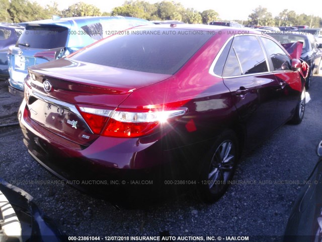4T1BF1FKXFU924819 - 2015 TOYOTA CAMRY LE/XLE/SE/XSE RED photo 4