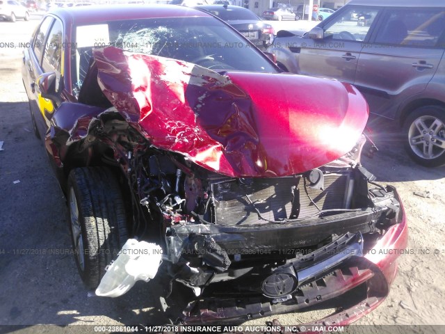 4T1BF1FKXFU924819 - 2015 TOYOTA CAMRY LE/XLE/SE/XSE RED photo 6